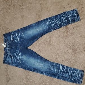 EVOLUTION IN DESIGN MEN JEANS SIZE 34. BLUE.